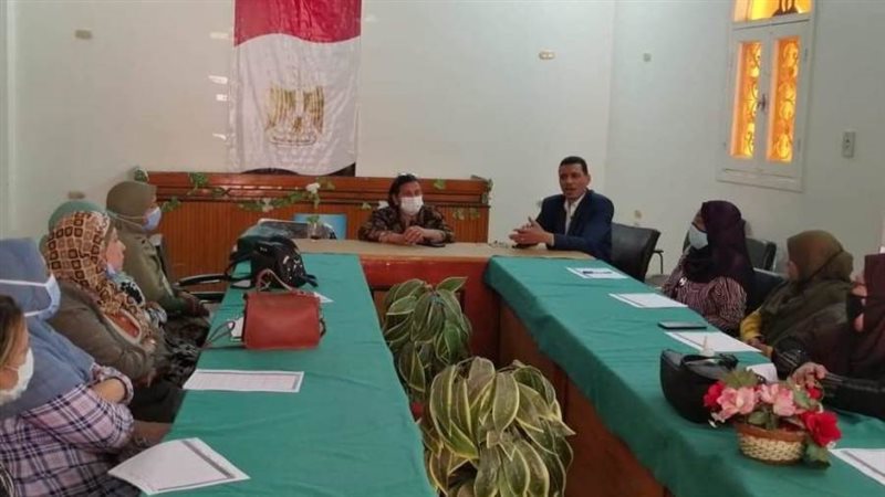 قومي المراه يجتمع