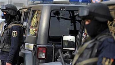 تكثيف أمنى لكشف غموض العثور على جثة موظف ونجليه مخنوقين ببنها