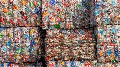 باحثون أمريكيون: نفايات البلاستيك تتحول إلى وقود للطائرات