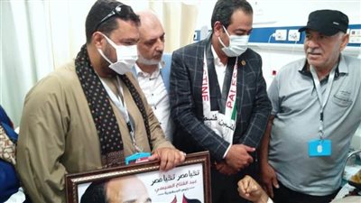 حماة الوطن بشمال سيناء يزور المصابين الفلسطينيين بمستشفى العريش العام