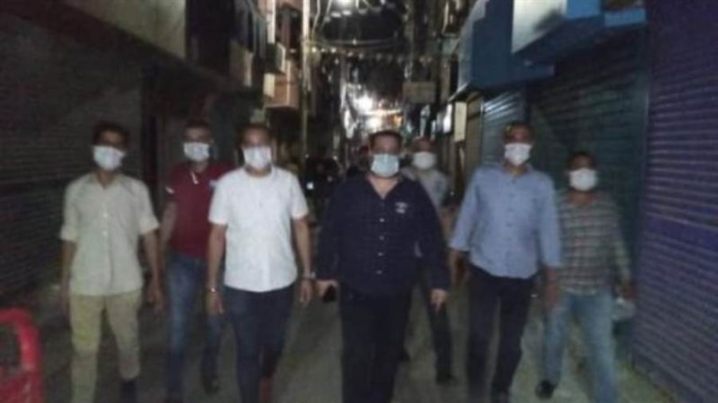 إغلاق 7 محال تجارية