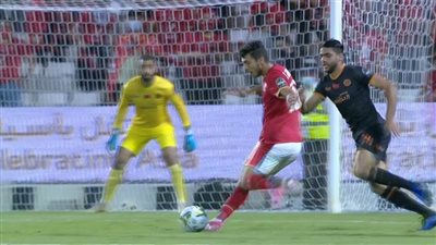 عاجل/ بأقدام شريف ومحسن.. الأهلي بطلًا للسوبر الإفريقي 