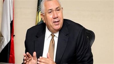 وزير الزراعة: اعتماد معملين لمعهد صحة الحيوان في تشخيص إنفلونزا الطيور والبروسيلا