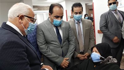 محافظ بورسعيد يتابع تطبيق بروتوكول 