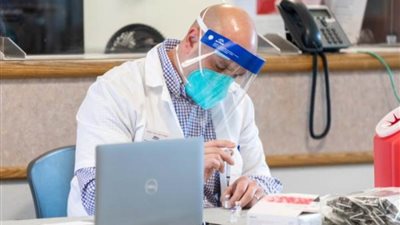 الولايات المتحدة تسجل ‏‎21,314‎‏ إصابة مؤكدة و 573 حالة وفاة بكورونا