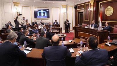 وزير الاتصالات: 5.5 مليار جنيه استثمارات خلال العام الحالي لرفع كفاءة شبكة الإنترنت