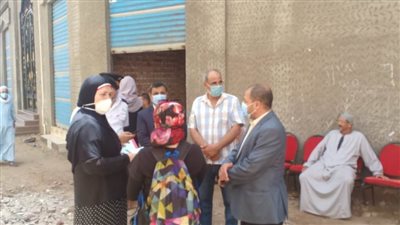 الكشف على ١٥٢٤ مريضا في قافلة طبية بقرية سمخراط بالبحيرة