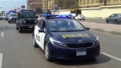 كشف ملابسات فيديو لأحد الأشخاص يخرج طفلا من نافذة عقار تحت الإنشاء