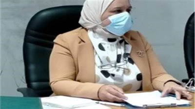 في أول يوم بعد تعافيها.. وكيل وزارة الصحة بسوهاج تباشر مهام عملها 