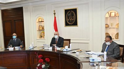 وزير الإسكان يؤكد ضرورة رفع وعى المواطنين بأهمية ترشيد استهلاك المياه