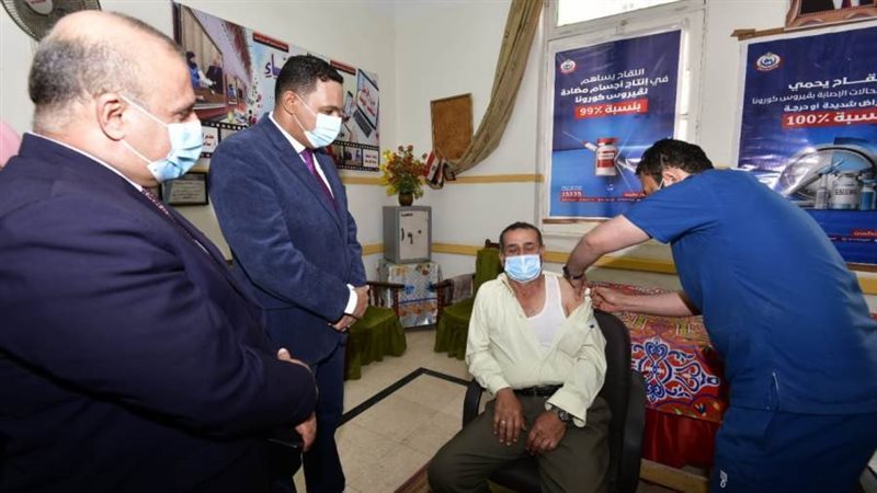 تطعيم أعضاء اللجان