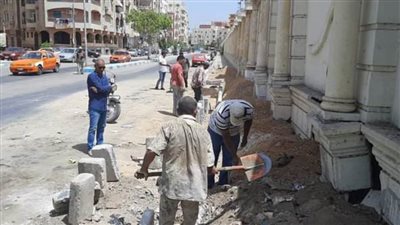 استمرار العمل في ترميم الأرصفة وعمل 