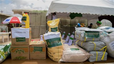 بعثة الاتحاد الإفريقي في الصومال تقدم مواد إغاثية لمتضرري الفيضانات