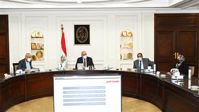 وزير الإسكان يتابع مشروع تنمية أراضى الساحل الشمالي الغربى.. ومدينة رأس الحكمة الجديدة