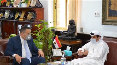 رئيس جامعة الإسكندرية يستقبل الملحق الثقافي الكويتي 