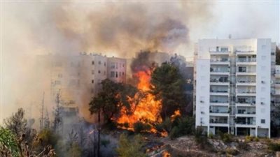 إسرائيل تجلي 400 عائلة إثر حريق في مستوطنة بالقدس