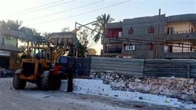 إزالة 4 حالات تعدٍ على الأراضي الزراعية بالشرقية