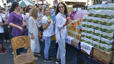 وفد سياحي أوكراني يجري جولة بأسواق بورسعيد وشوارعها السياحية (صور)