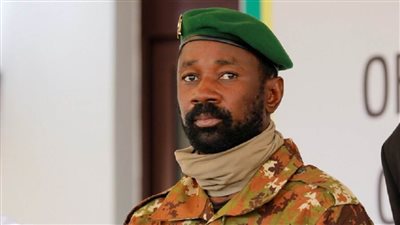 البنك الدولي يعلّق تمويل مالي وقيادي يحذر من تداعيات هذه الخطوة