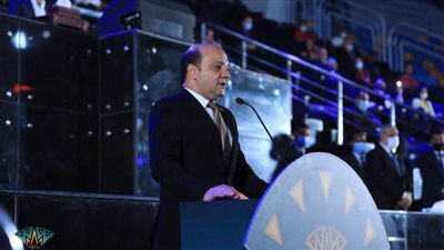 تحذير لساسي وانسحاب فيدرر وأموال سان جيرمان تخطف فينالدوم وإشادات عالمية بتنظيم مصر البطولات  