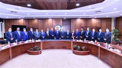 وزير البترول يؤكد الحرص على دعم العنصر البشري وتوفير بيئة عمل ملائمة