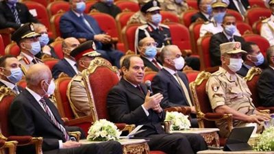 الدور التنويري للندوات التثقيفية للقوات المسلحة بين الإنسانية والعسكرية