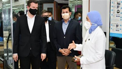 وزير الرياضة ورئيس الوكالة الدولية لمكافحة المنشطات يتفقدان مستشفى الطب الرياضي