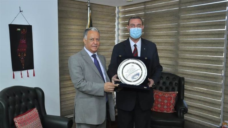 السفير الفلسطيني