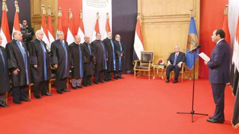 الرئيس السيسي يؤدي