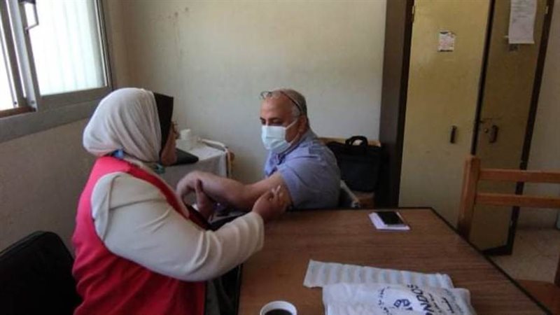 التطعيم بلقاح فيروس