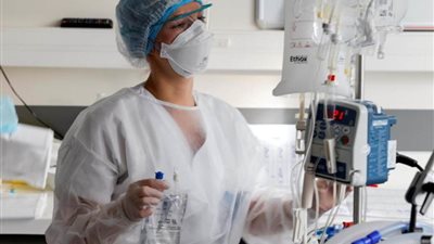 فرنسا تسجل أكثر من 6 آلاف إصابة جديدة بفيروس كورونا