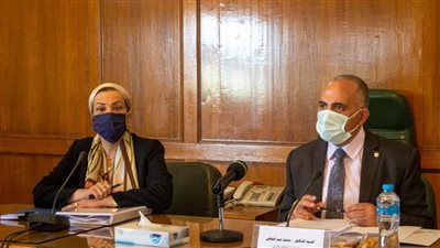 عقد اجتماع اللجنة العليا لتراخيص الشواطئ برئاسة 