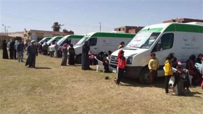 قوافل طبية تجوب قرى مبادرة 