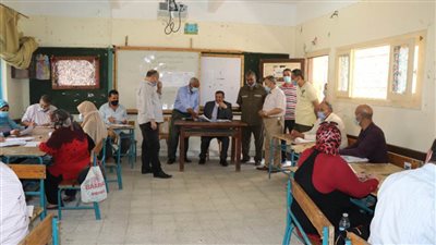 وكيل تعليم البحيرة يتابع تصحيح الشهادة الإعدادية