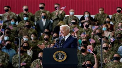 عاجل| زلة  الرئيس الأمريكي في بريطانيا