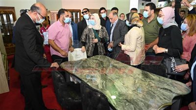 القباج وأعضاء بمجلس النواب يتفقدون أروقة معرض 