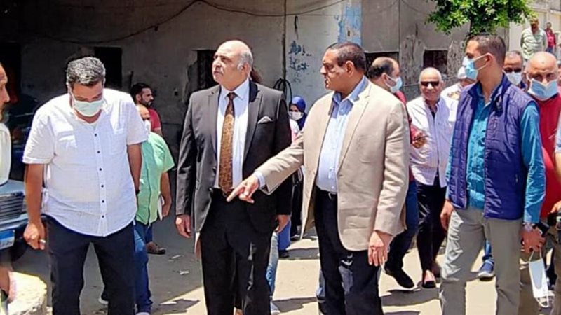 محافظ البحيرة فى