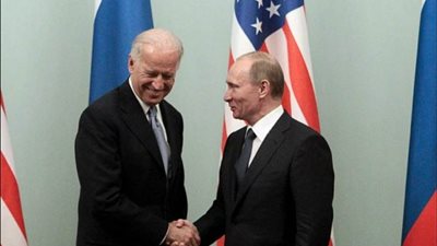 عاجل| “بايدن” يخشى الارتباك مع “بوتين” أمام الصحافة ووسائل الإعلام