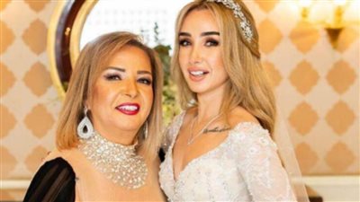 رسالة من هنا الزاهد إلى والدتها بعد إصابتها بمرض خبيث