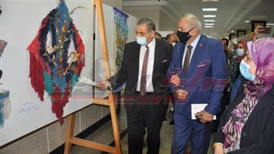 افتتاح 5 معارض فنية لطلاب النوعية بجامعة كفر الشيخ
