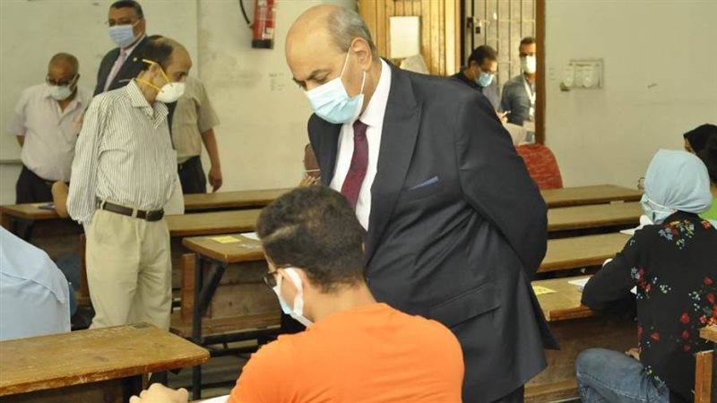 رئيس جامعة المنيا