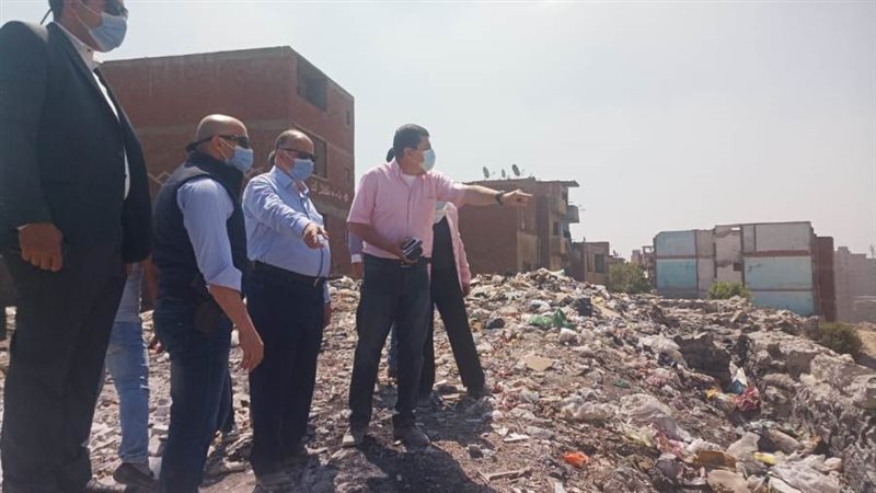 محافظ القاهرة وقيادات