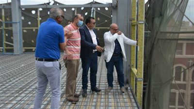 بالصور.. رئيس نقابة المهندسين بالإسكندرية يتفقد أعمال التطوير فى مبنى الشاطبي