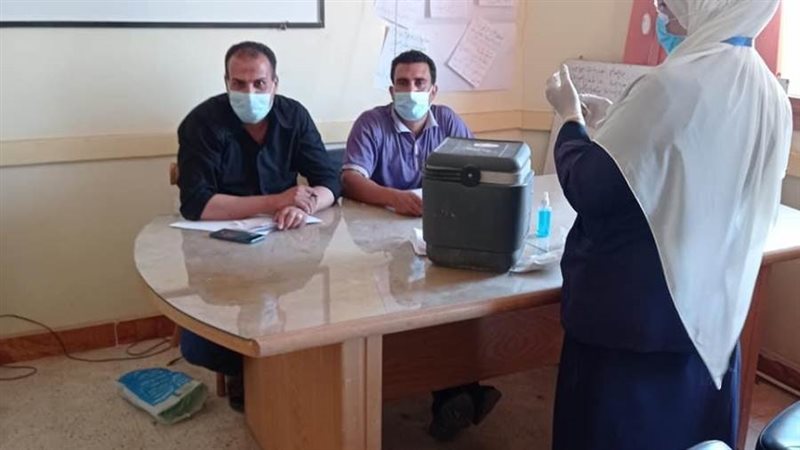 بدء تطعيم المعلمين