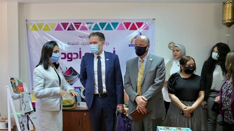 مايا مرسي مع إيب