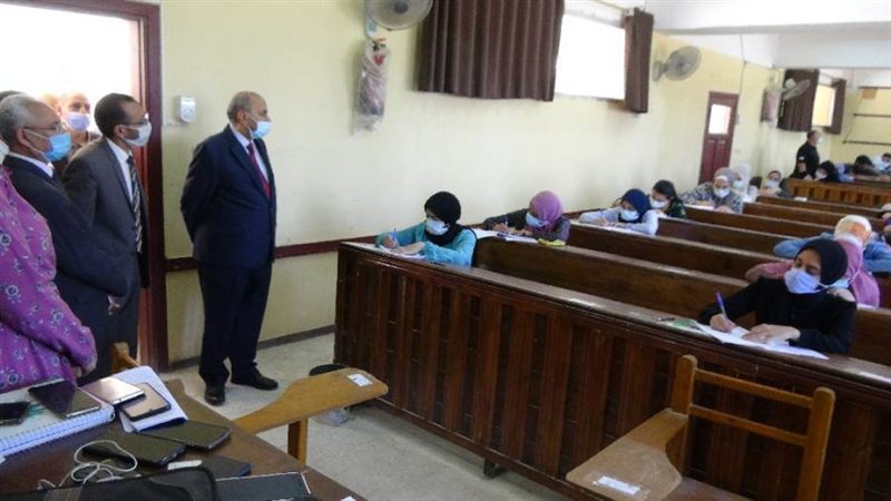 رئيس جامعة المنيا