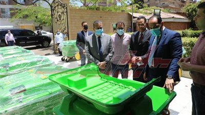 لدعم منظومة النظافة.. محافظ المنوفية يتفقد الصناديق الجديدة لجمع القمامة 