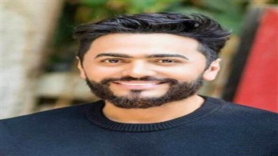 كيف استعد تامر حسني قبل عرض فيلمه 