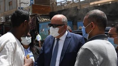 محافظ قنا يتفقد أعمال إحلال وتجديد محطة مياه 