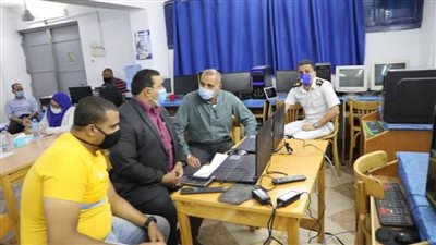 غرفة عمليات وشبكة سكايب لمتابعة امتحانات الدبلومات الفنيه بالوادي الجديد